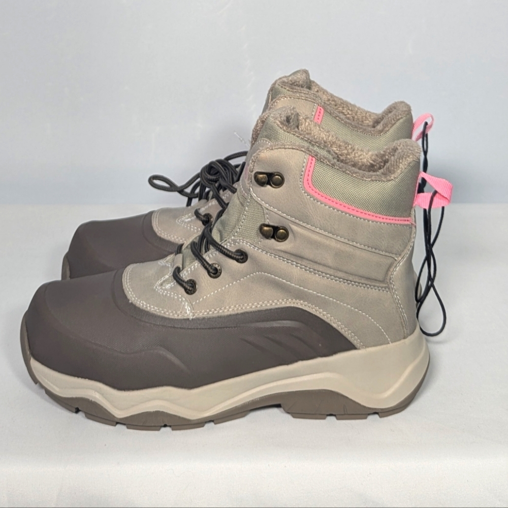 NEW Khombu Womens Shell Winter Boot comfortable cushioned Sz 11 brown